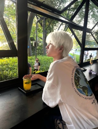 Stüssy World Globe White T-Shirt view 4
