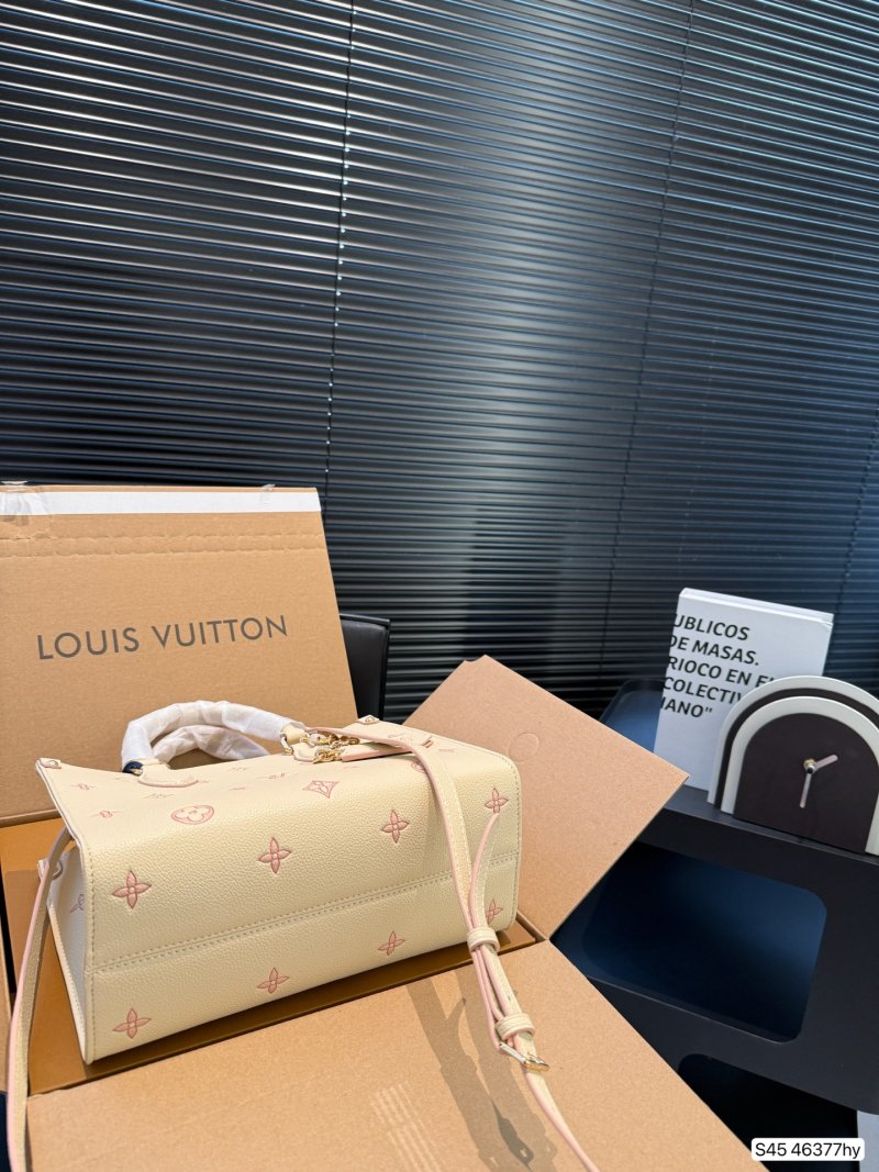 Louis Vuitton Onthego Monogram Tote Cream view