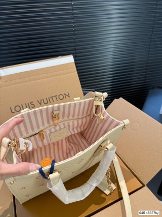 Louis Vuitton Onthego Monogram Tote Cream view 9