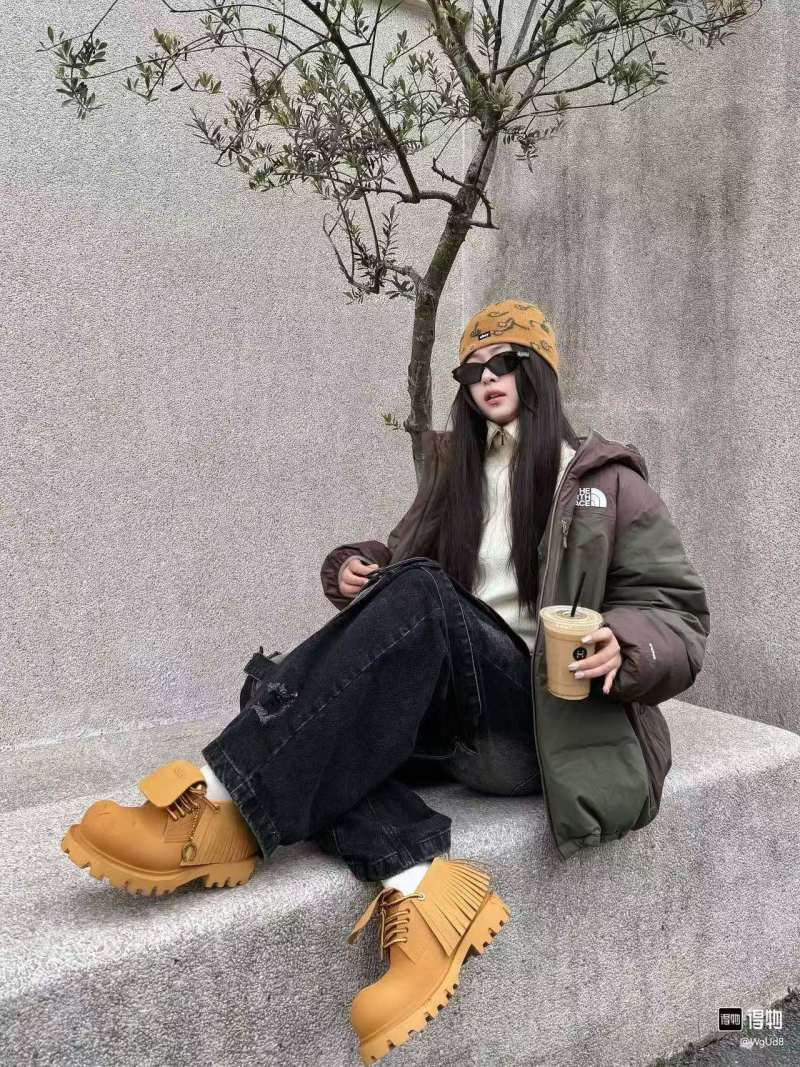 The North Face Brown & Olive Colorblock Down Puffer Jacket view