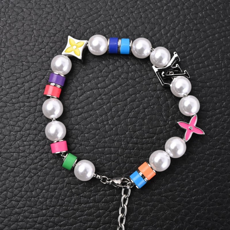 Louis Vuitton MNG Pearls Party Multi-Color Beaded Bracelet view