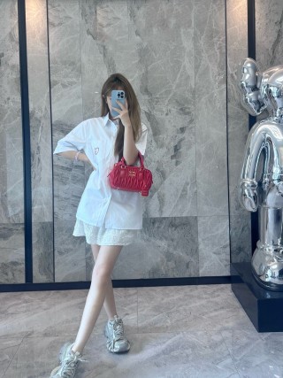 White Button-Up Shirt with Heart Embroidery view 6