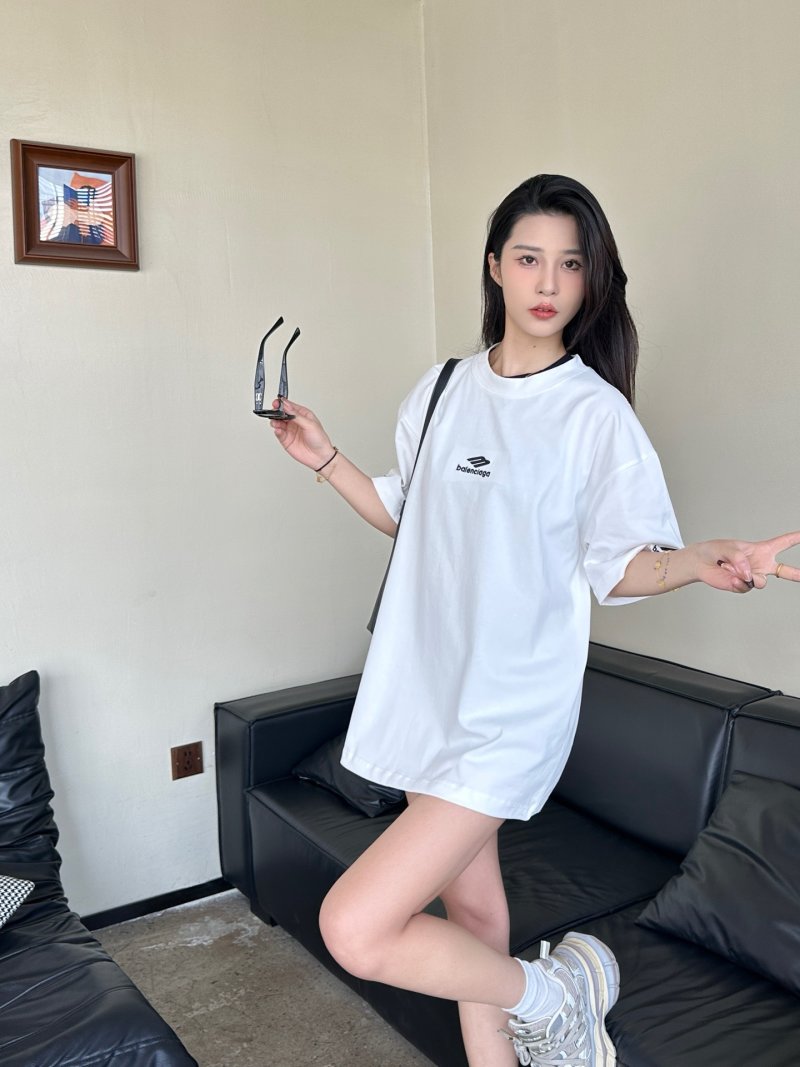 Balenciaga White Logo Short-Sleeve T-Shirt view