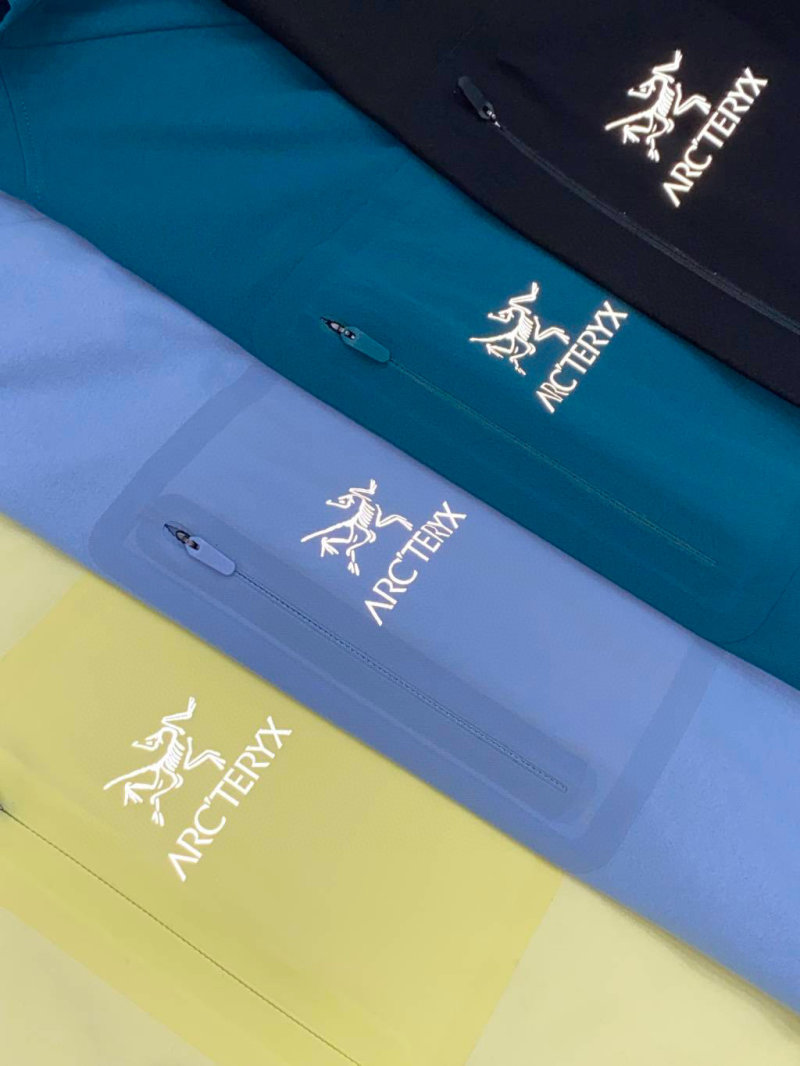 Arc'teryx Crew Neck Short Sleeve Tech T-Shirt Blue view
