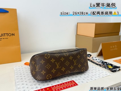 Louis Vuitton Monogram Shoulder Bag Black 26cm view 8