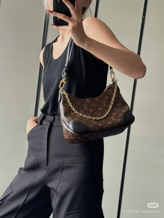 Louis Vuitton Monogram Canvas Shoulder Bag Brown view 2