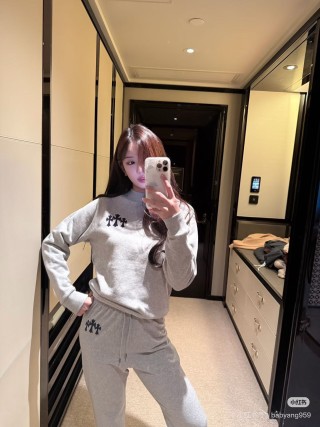 Gray Baggy Sweatpants with Drawstring Waist view 2