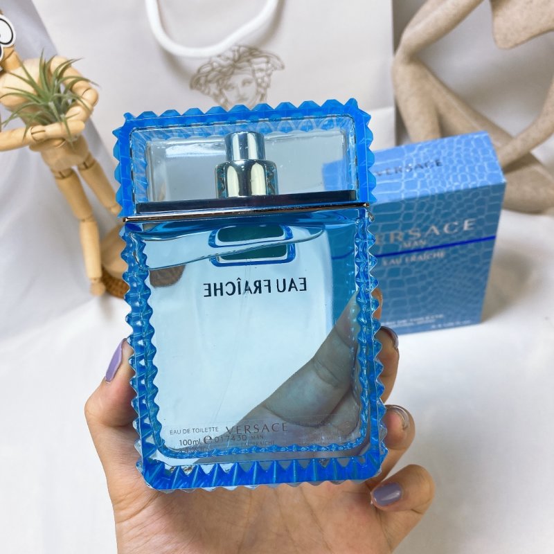 Versace Man Eau Fraiche 100ml EDT Spray view