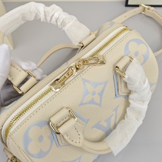 Louis Vuitton Speedy 20 Degrade Pillow Bag Dream Water Blue view 5