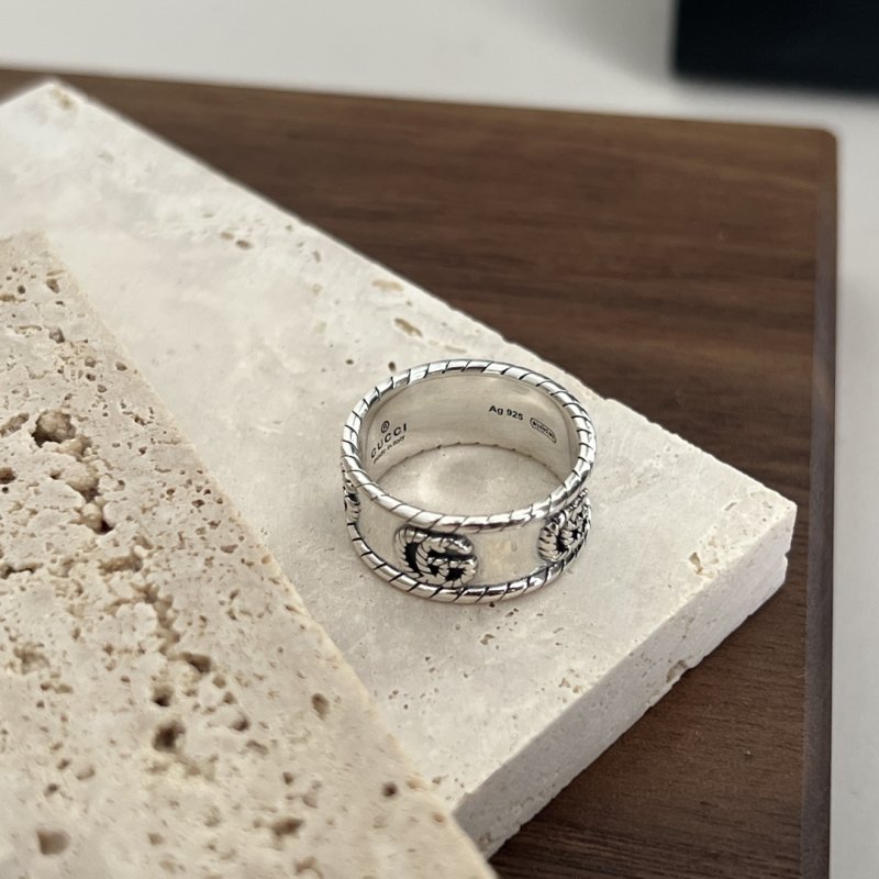 Gucci Double G Twisted Interlocking Silver Ring view