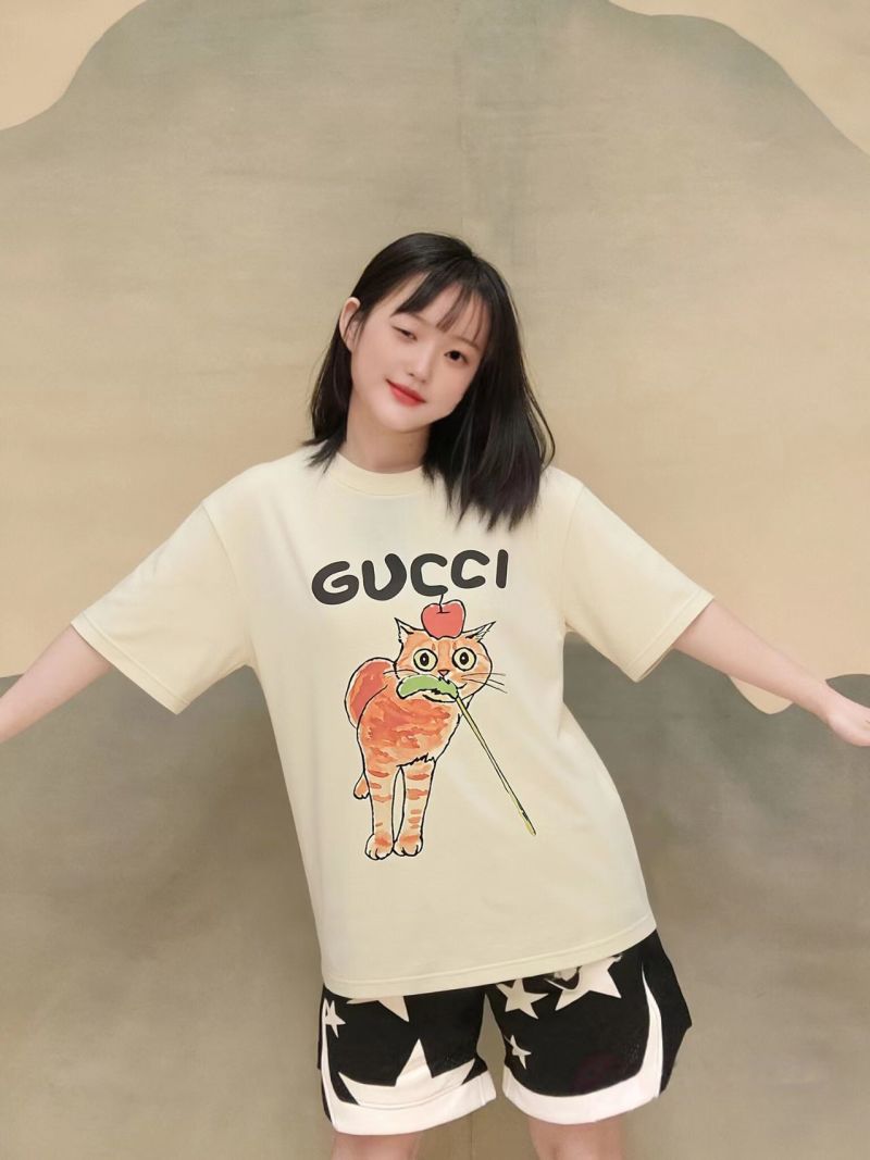 Gucci Cat Graphic Cream T-Shirt view