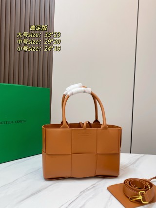 Bottega Veneta Intrecciato Woven Tote Bag Black view 3