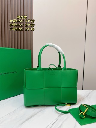 Bottega Veneta Intrecciato Woven Tote Bag Black view 5