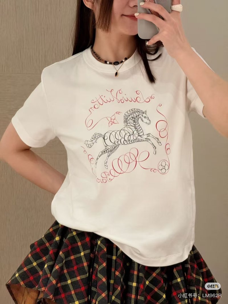Cream Horse Graphic Short Sleeve T-Shirt