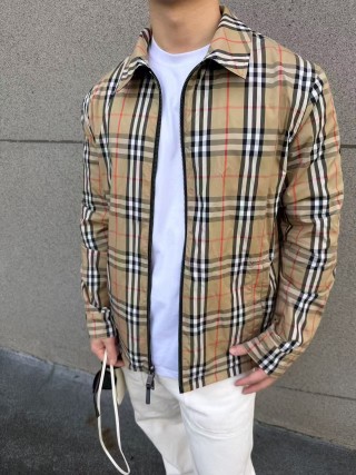 Burberry Vintage Check Harrington Jacket Beige