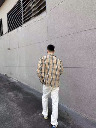 Burberry Vintage Check Harrington Jacket Beige view 5