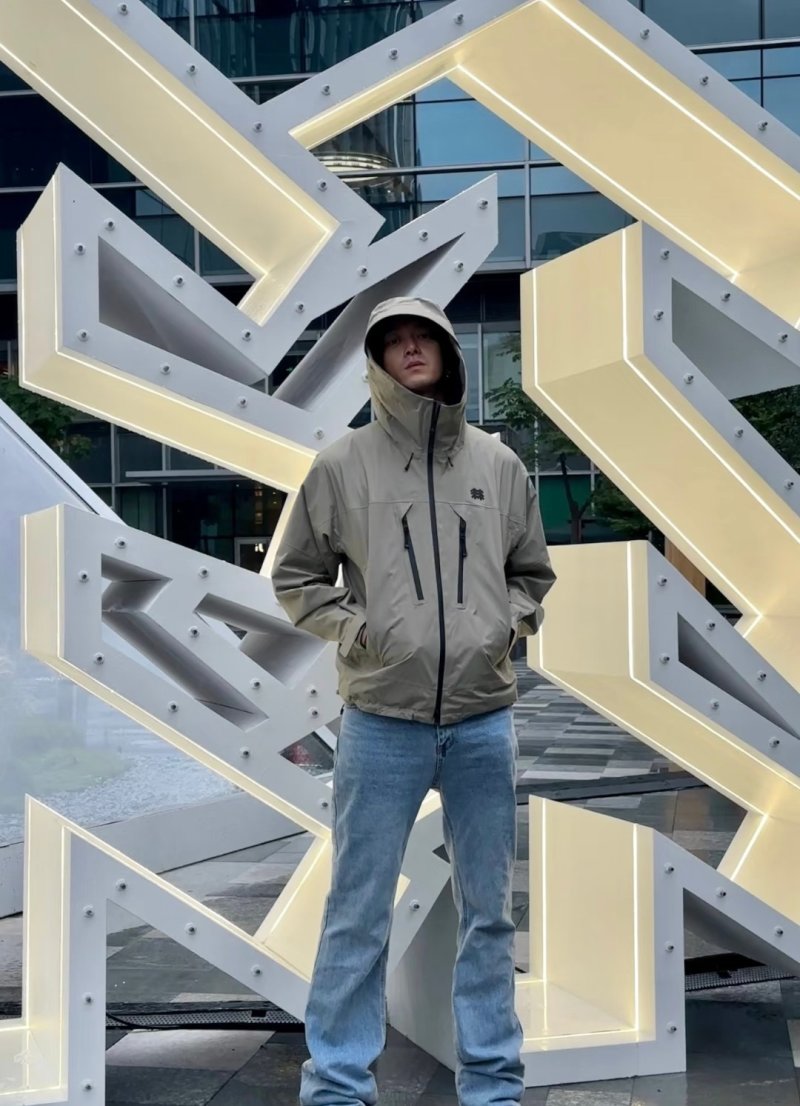 Stone Island Beige Hooded Windbreaker Jacket view