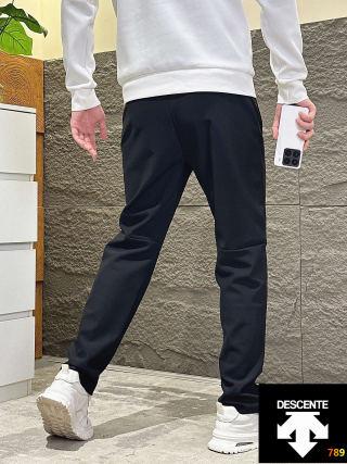 Descente 2026 Outdoor Casual Joggers - Black view 2