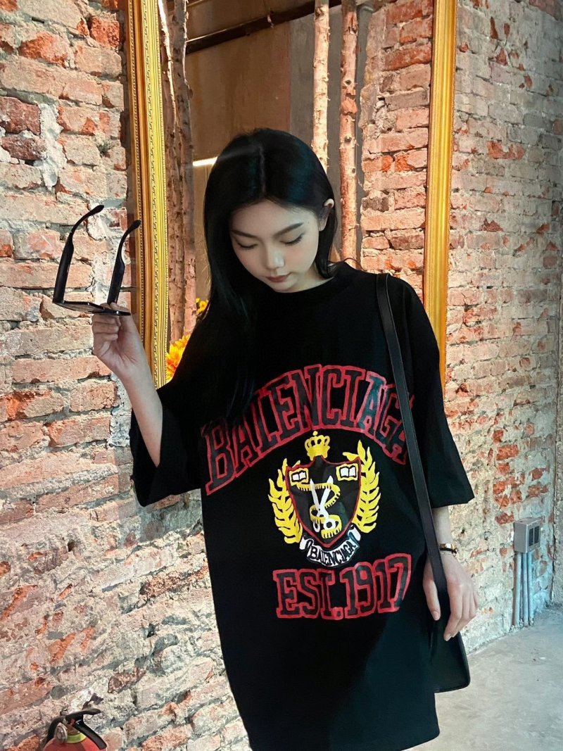 Balenciaga Est.1917 Crown Logo Black T-Shirt