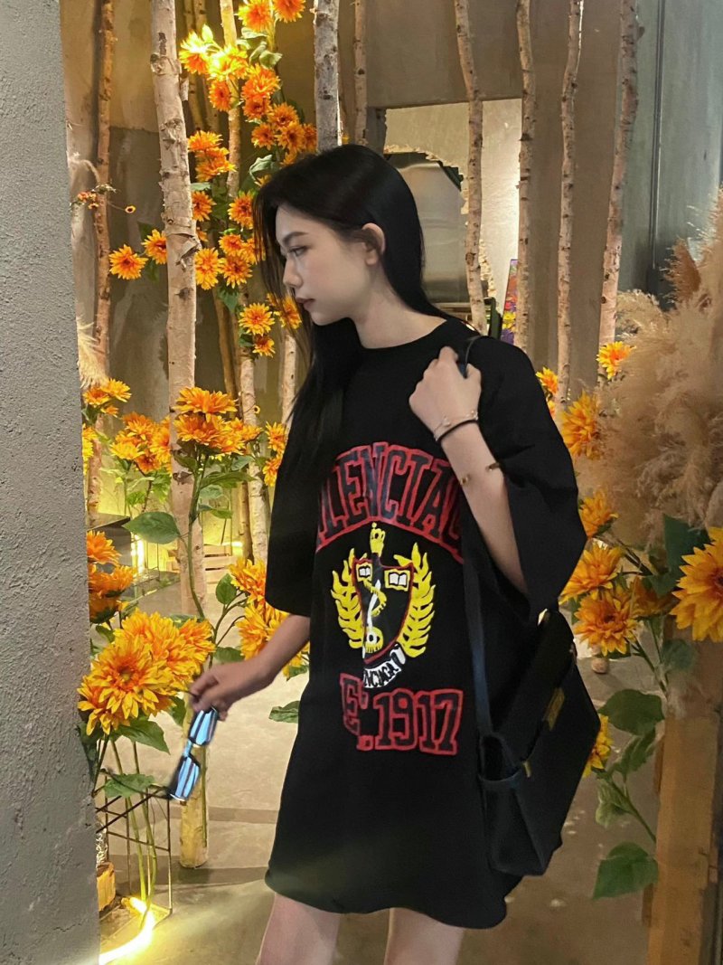 Balenciaga Est.1917 Crown Logo Black T-Shirt view