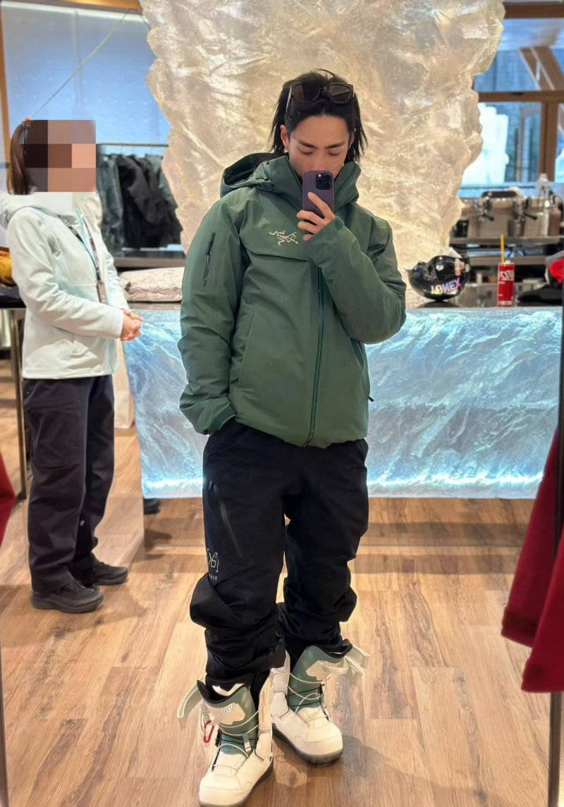 Arc'teryx Sage Green Down Puffer Jacket