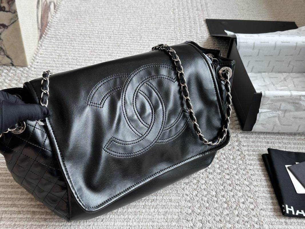 Chanel Black Quilted CC Logo Shoulder Bag