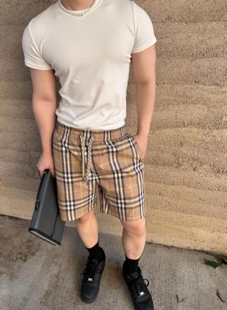Burberry Check Shorts Beige & Navy