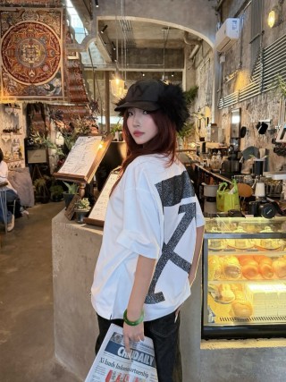 Off-White Arrow Logo White T-Shirt view 9