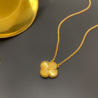 Van Cleef & Arpels Alhambra Gold Four-Leaf Clover Pendant Necklace view 6