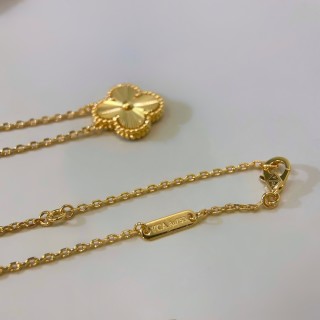 Van Cleef & Arpels Alhambra Gold Four-Leaf Clover Pendant Necklace view 9