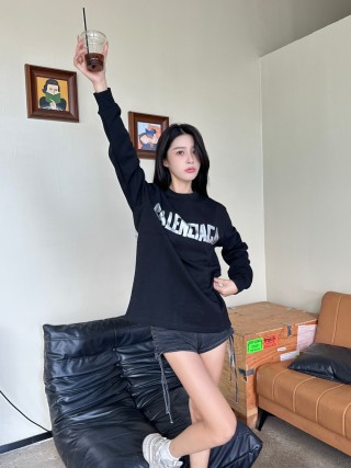 Balenciaga Black Logo Long Sleeve T-Shirt view 3