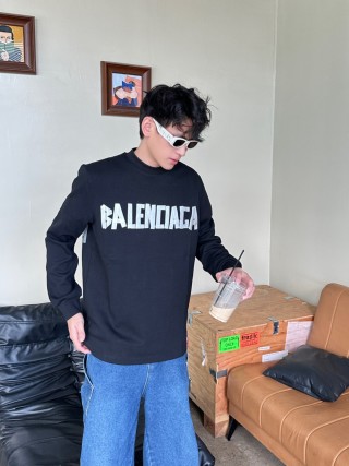 Balenciaga Black Logo Long Sleeve T-Shirt view 5