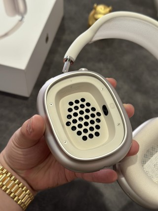 Apple AirPods Pro Max Starlight 1:1 UA Replica view 10