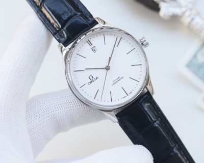 Omega De Ville Co-Axial Chronometer 40mm Two-Tone Watch view 4