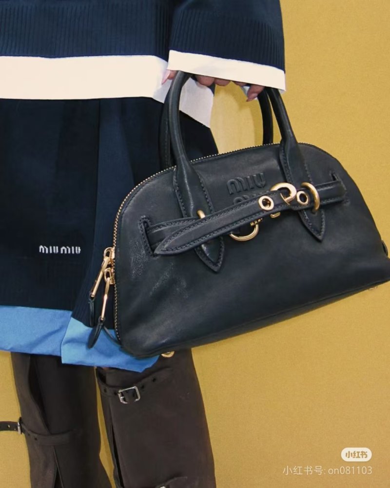 Miu Miu Shell Top-Handle Bag Black view