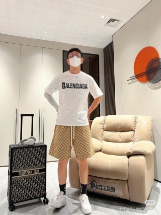 Gucci GG Monogram Beige Shorts view 2