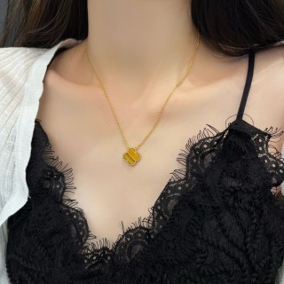 Gold Clover Pendant Necklace - Yellow Stone view 2
