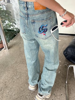 Light Wash Denim Jeans with Embroidered Back Pocket view 7