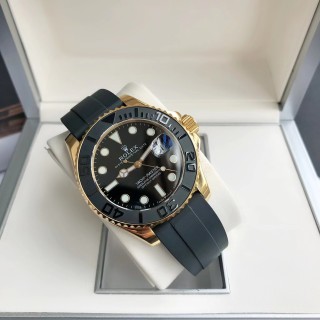 Rolex Yacht-Master 42mm Black Dial Gold Bezel Watch view 2