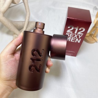Carolina Herrera 212 Sexy Men EDT 100ml view 5