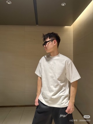 Burberry Embroidered Logo Cream T-Shirt view 3