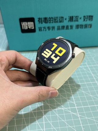 GT5 Pro Sports Smart Watch Obsidian Black view 2