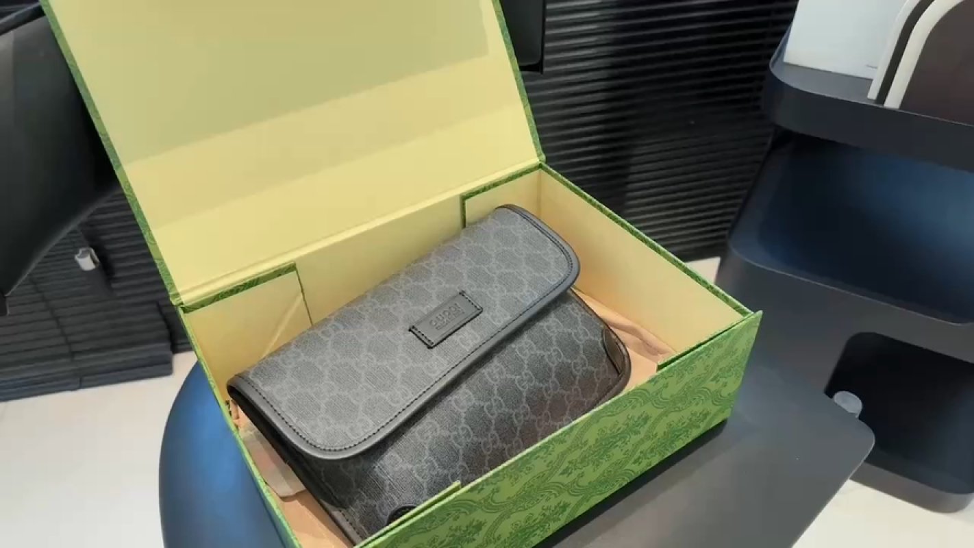 Gucci GG Canvas Zip Wallet Charcoal Grey