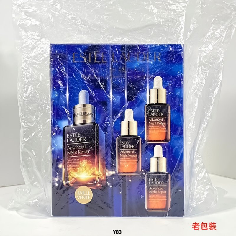 Estée Lauder Advanced Night Repair Serum 3+1 Set view