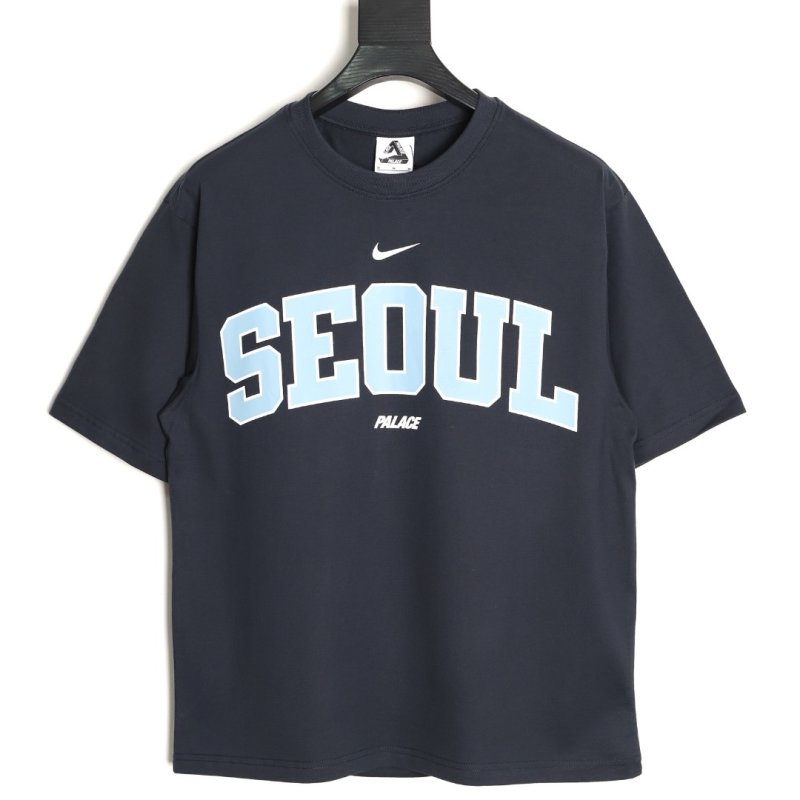 Palace SCOUT Navy T-Shirt