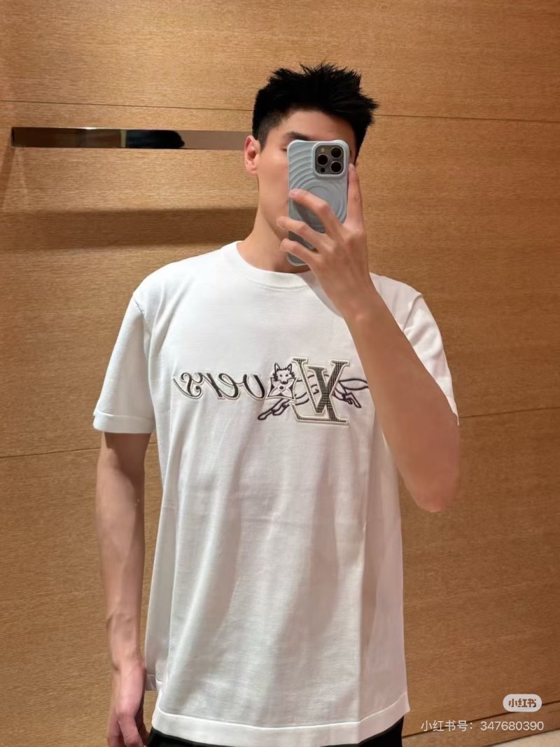 Essentials White Graphic T-Shirt with Cat Print
