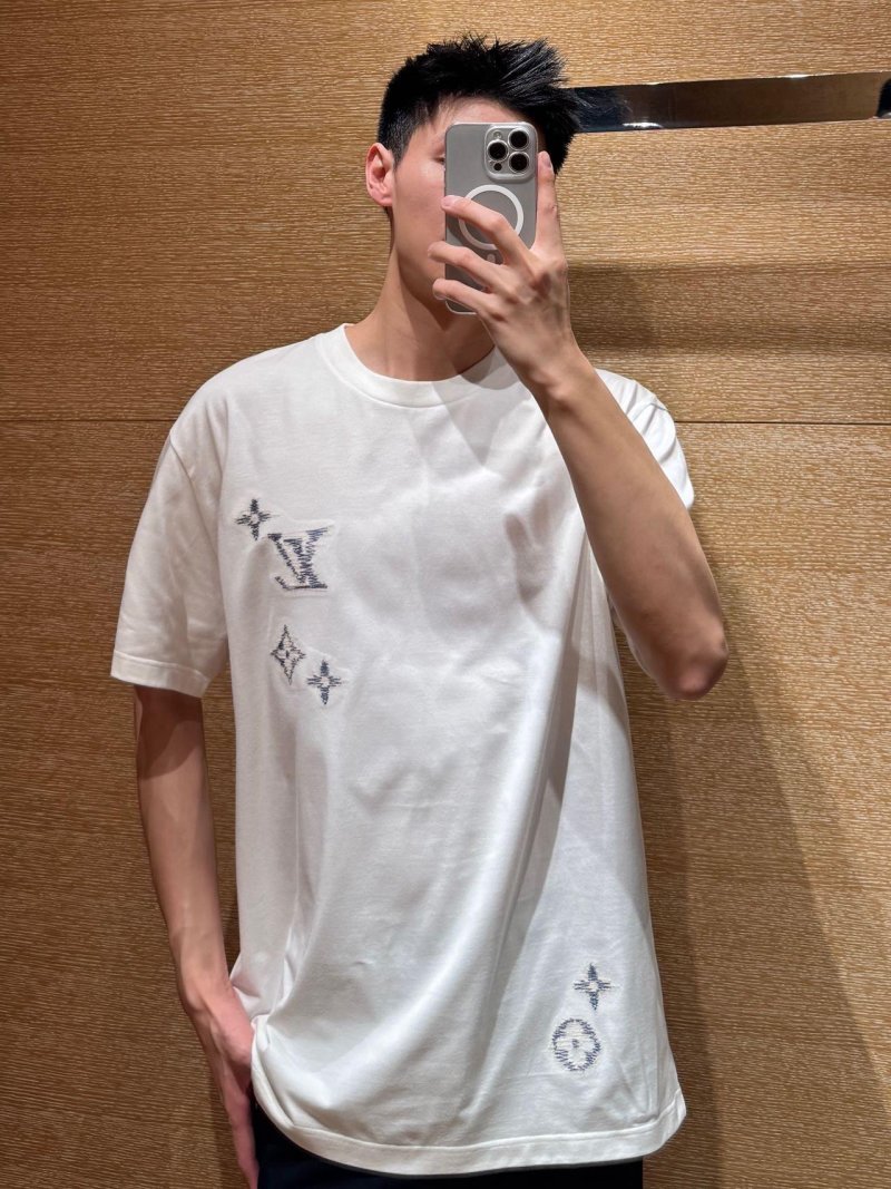 Louis Vuitton Monogram Cream Short Sleeve T-Shirt view