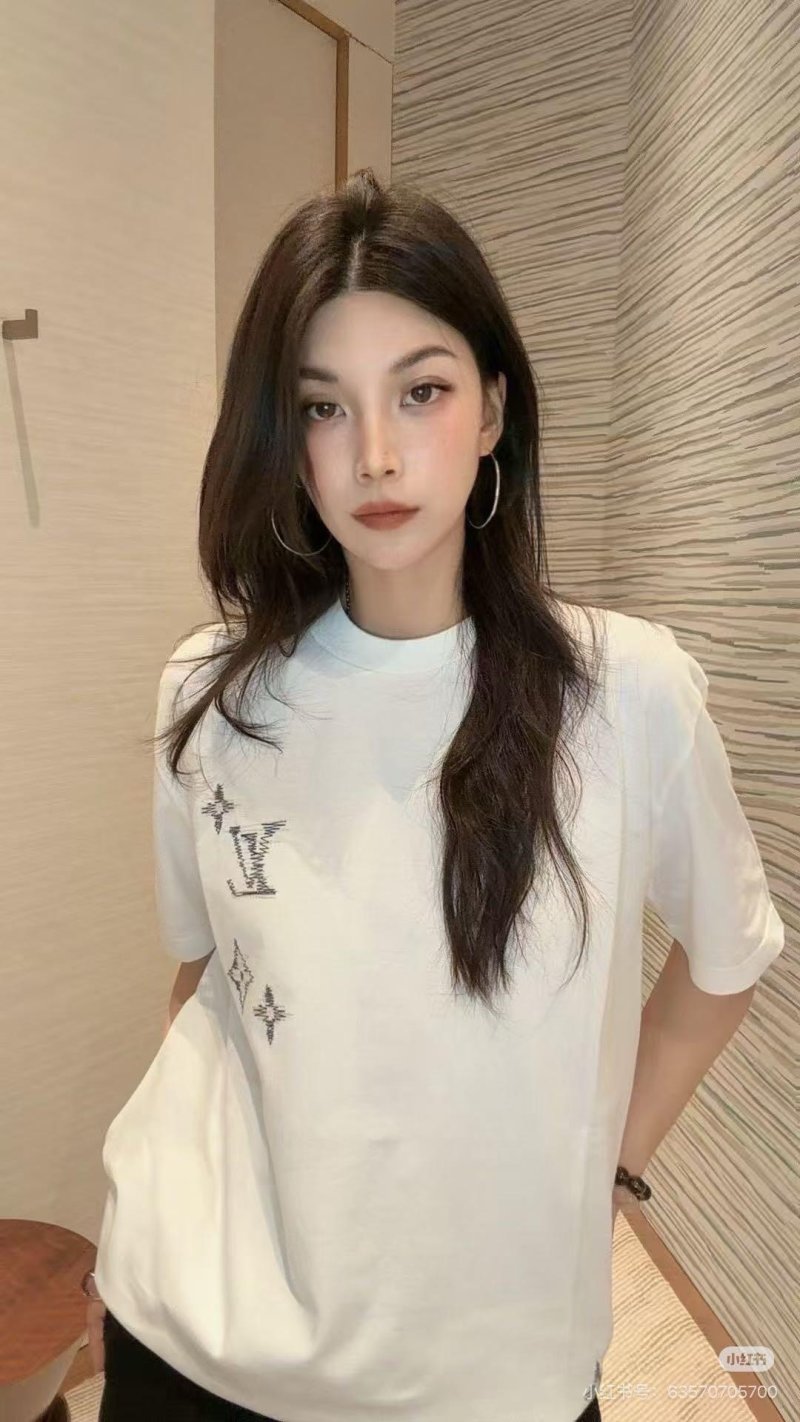 Louis Vuitton Monogram Cream Short Sleeve T-Shirt view