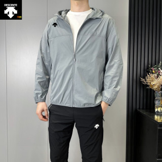 Descente UPF50+ Hooded Windbreaker Jacket - White view 3