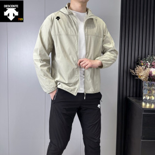 Descente UPF50+ Hooded Windbreaker Jacket - White view 6